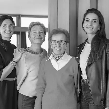 Hotel Historique Chez Elsy - Crans-sapins