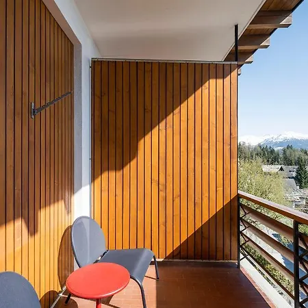 ホテル Historique Chez Elsy - Crans-sapins クラン