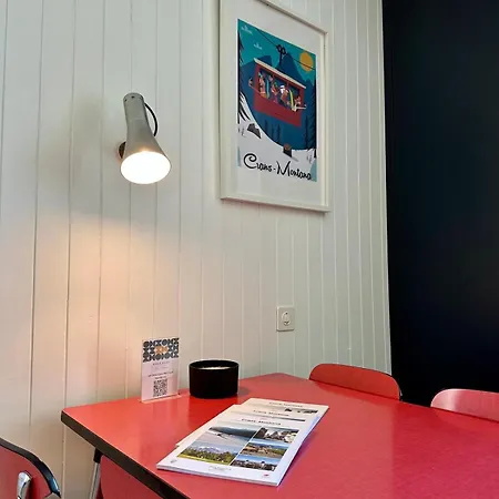 Hotel Historique Chez Elsy - Crans-sapins