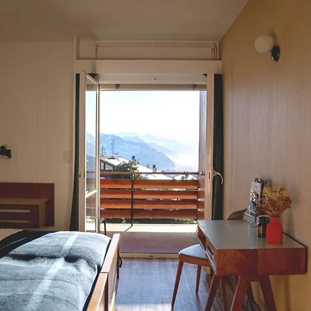 Historique Chez Elsy - Crans-sapins Отель *