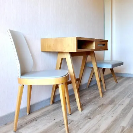 ホテル Historique Chez Elsy - Crans-sapins クラン