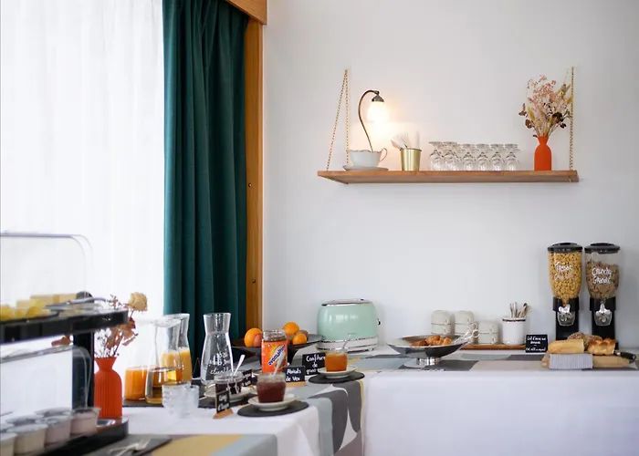 Historique Chez Elsy - Crans-sapins Отель *